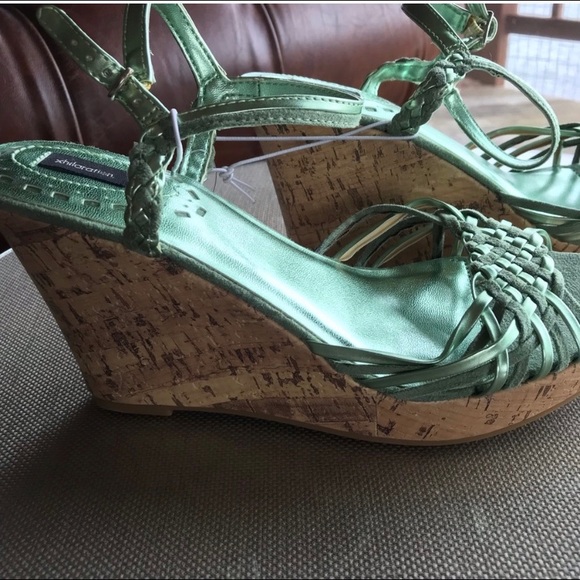 Green metallic and suede wedges. - Picture 3 of 4
